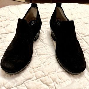 Fly London Low Ankle Oil Suede Slip on Shoe in Black Size 42